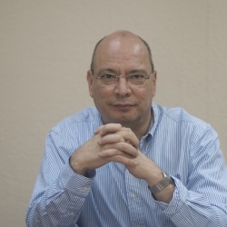 Imagen de Bernardo López