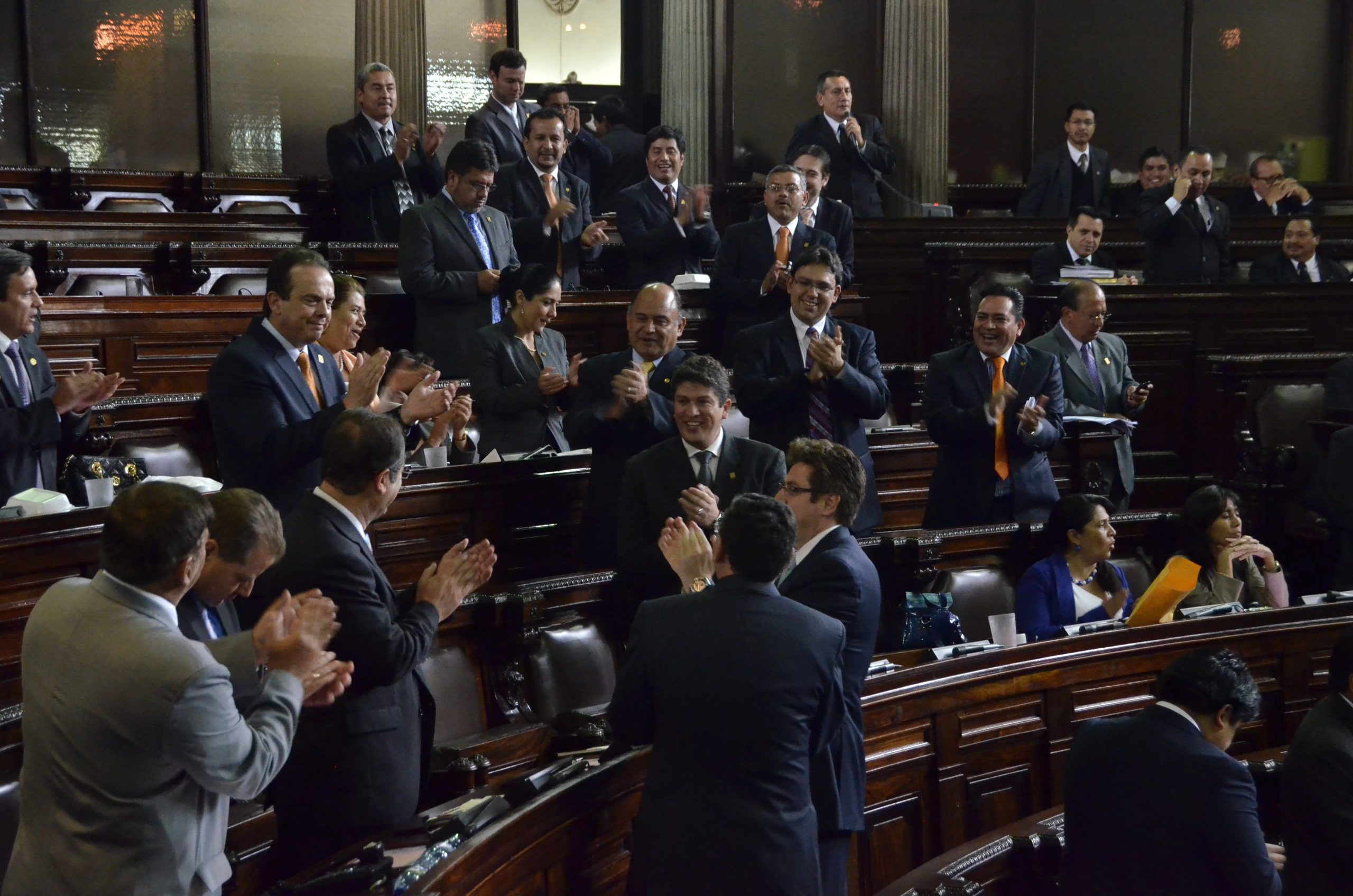 Presentarán reformas constitucionales en el Congreso la próxima semana