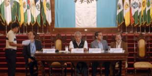 Ejecutivo y campesinos: Caminar pero detenerse