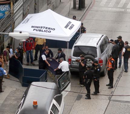 El asesinato de un diputado empaña los actos de traspaso de mando en Guatemala