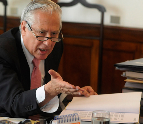 Retrasos legales  en la Presidencia,  bajo sospecha