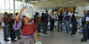 Los pobres, el Gobierno y las fotos de la prensa (I)