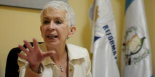 La patrona y sus protegidos: Adela de Torrebiarte y ADN en la reforma policial