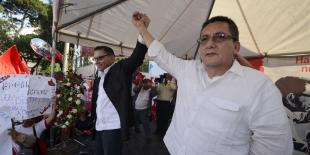 Lider propone cárcel para quien desacredite a empresas o las investigue sin su autorización