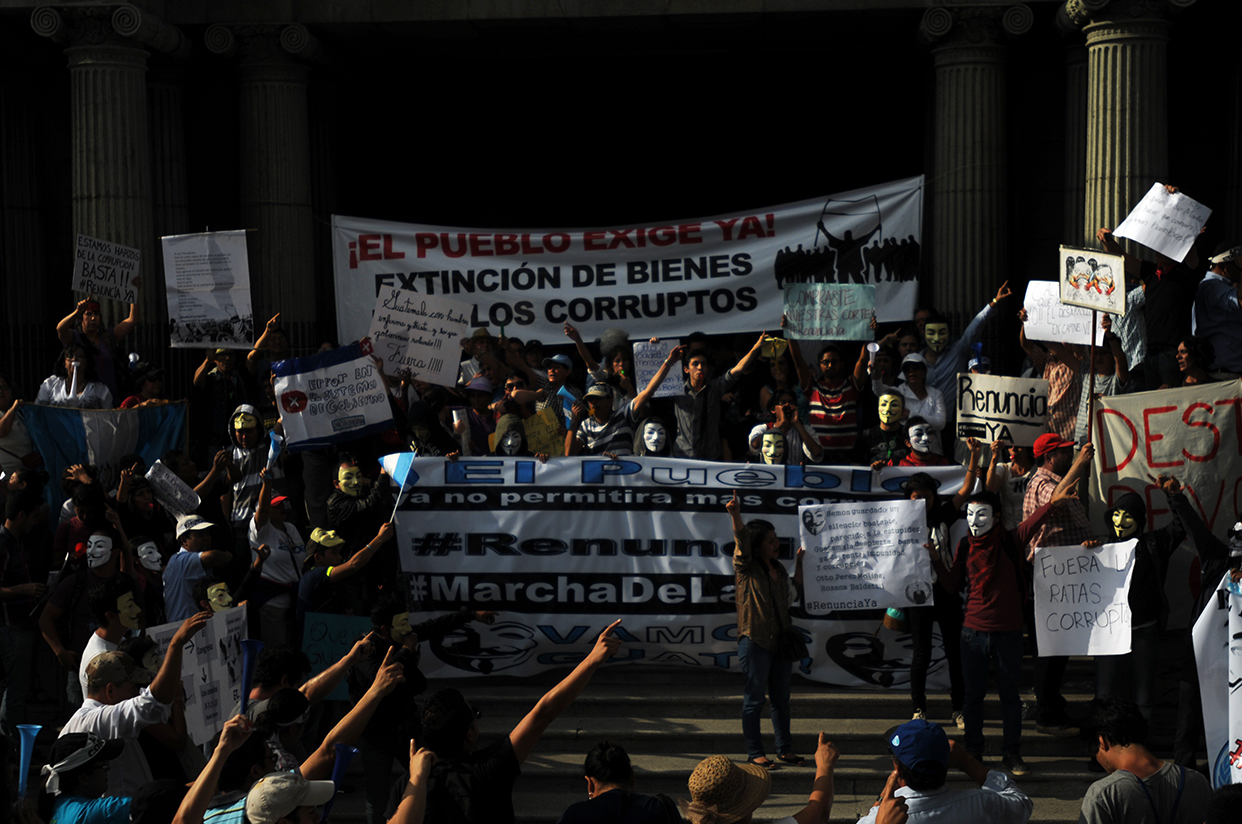 tercera_protesta_renuncia_13