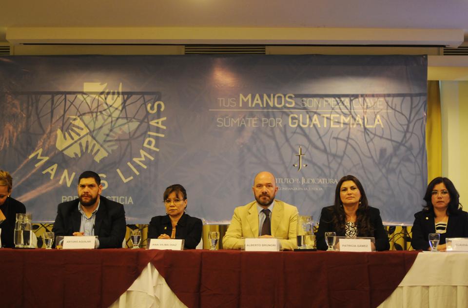 Jueces convocan a firmar pacto para dignificar la judicatura