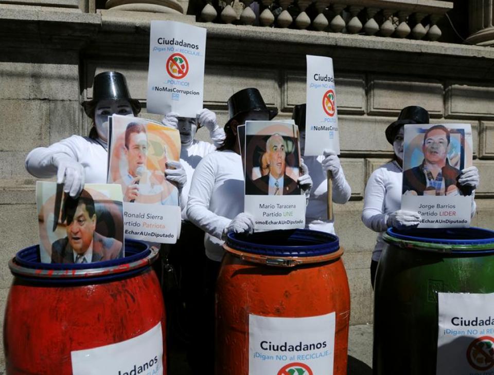 no_al_reciclaje_de_diputados