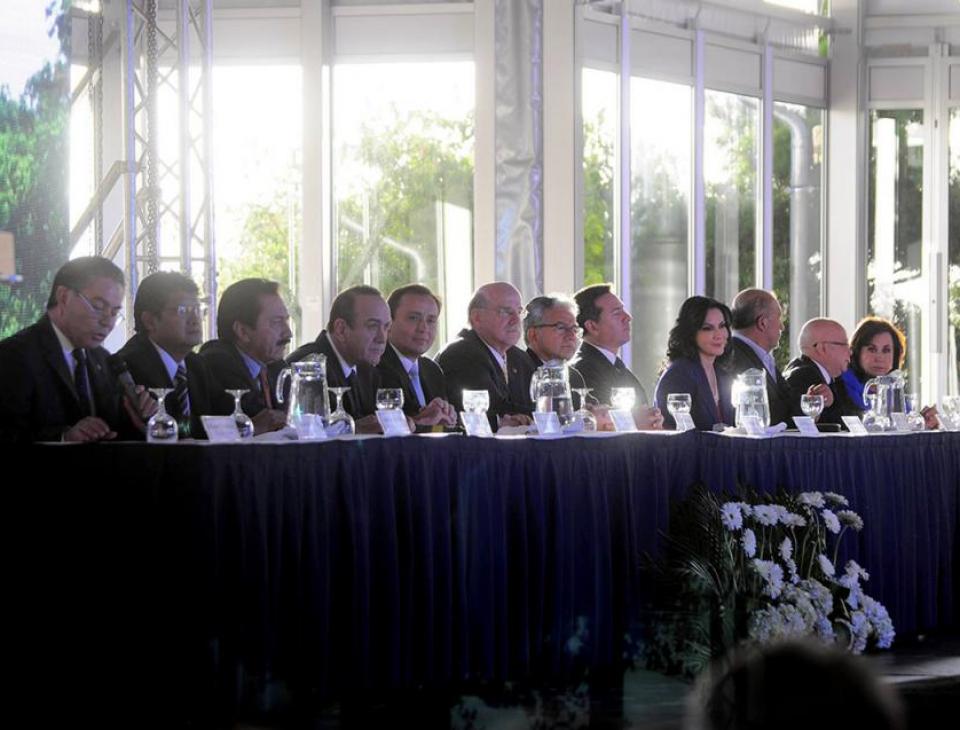 presidenciables_en_firma_chapultepec