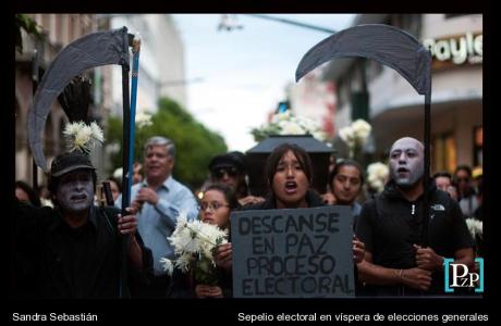 Sepelio electoral en víspera de elecciones generales