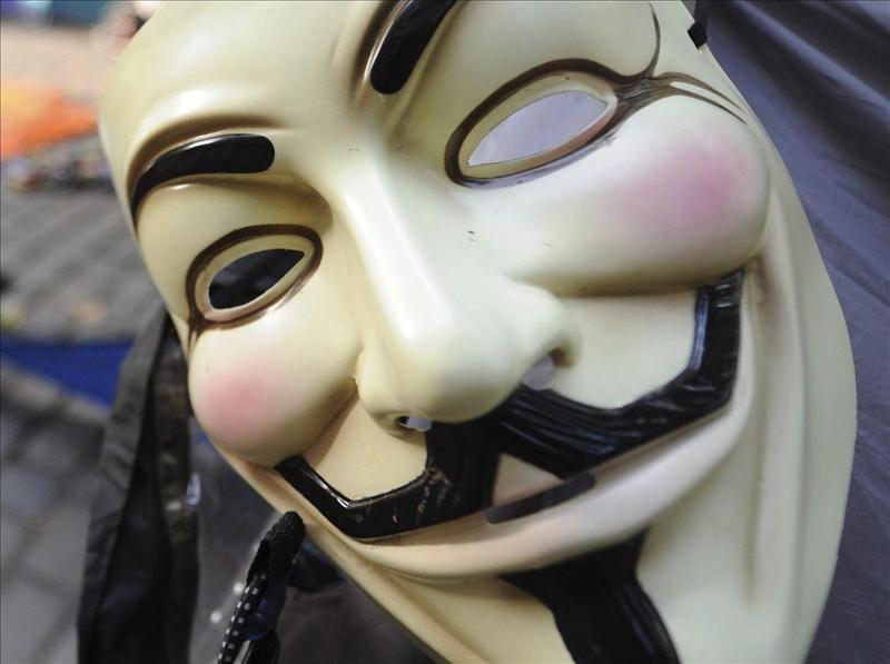 El FBI cierra la popular página de descargas de internet MegaUpload por piratería