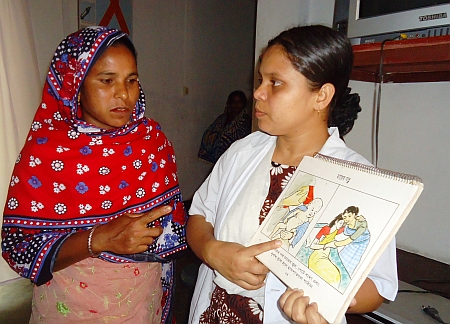 Bangladesh disminuye mortalidad materna con atención universal