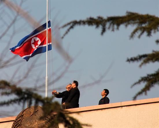 La muerte de Kim Jong-il genera temor e incertidumbre