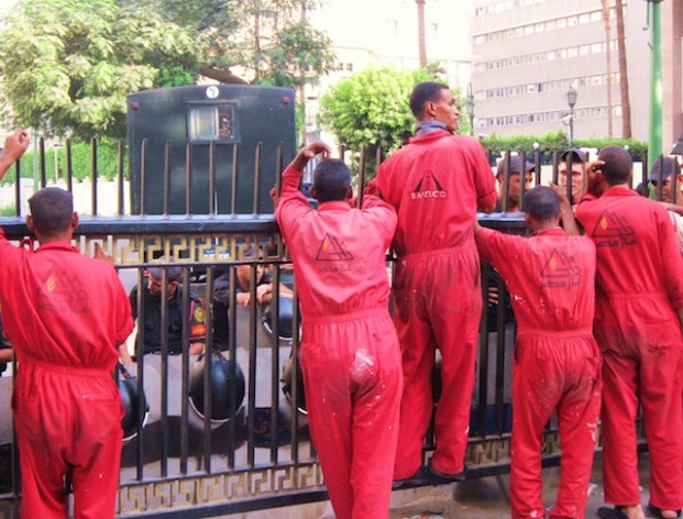 Los trabajadores de Egipto exigen el derecho a realizar protestas pacíficas.  Crédito: Cam McGrath/IPS