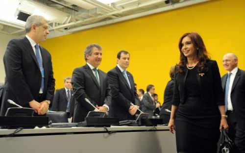 Argentina clama por diálogo a Londres