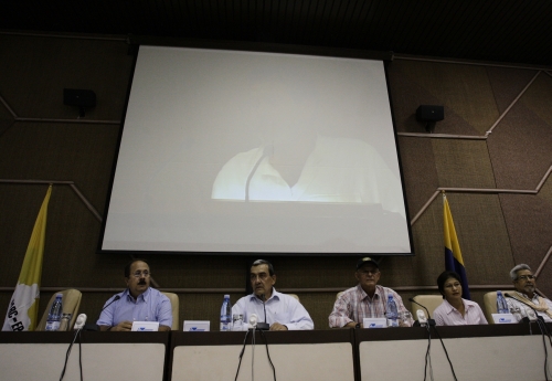 Colombia busca fin de una guerra que nació por reformas