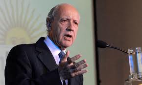 Nueva relación pasa por inversión y educación