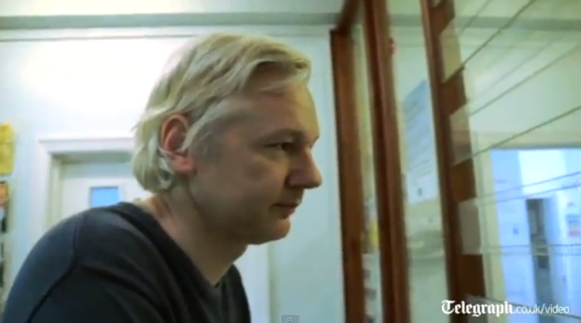 Arresto Domiciliario de Julian Assange