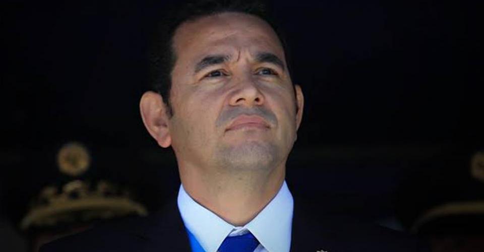 Jimmy Morales: “Un millón de personas escriben diariamente a mi página de Facebook”