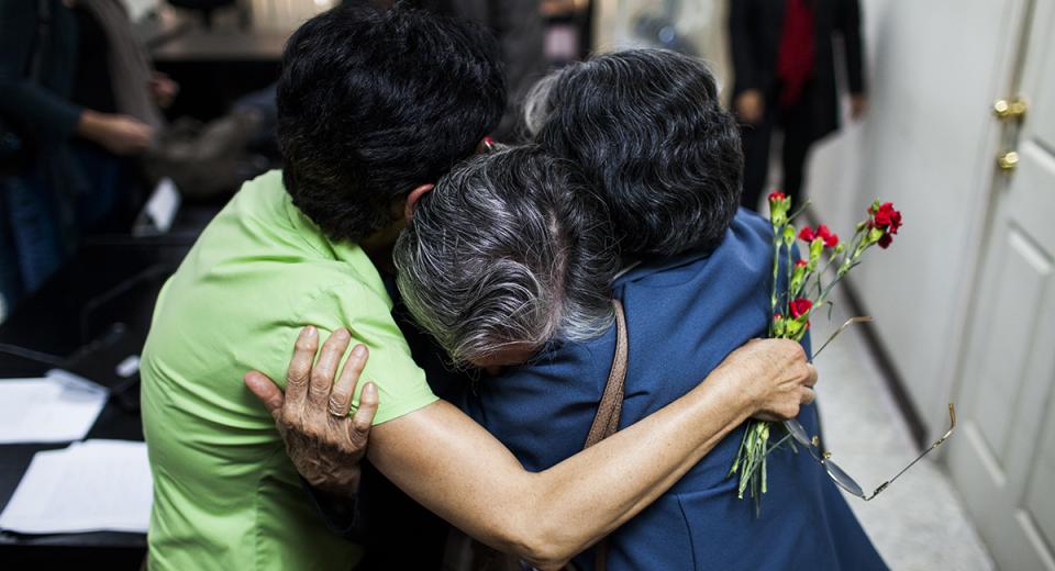 Juzgar los crímenes del conflicto armado o morir en el intento