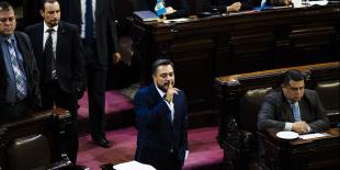 Jimmy Morales, de las llamas a las brasas