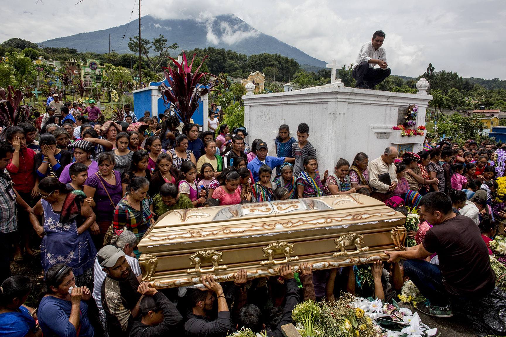entierro_san_juan_alatenango_01