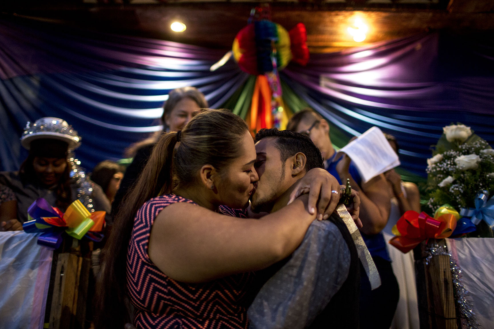 Las bodas de arco iris en la caravana