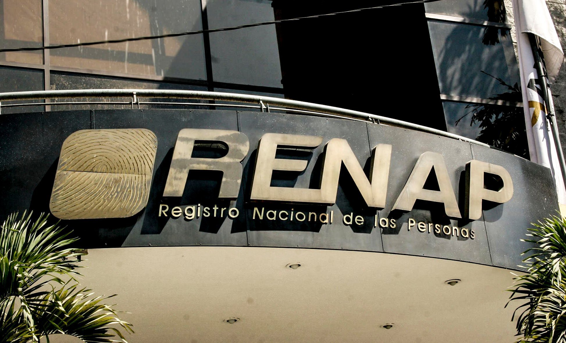Renap deroga el cobro que realizaba por entregar información pública