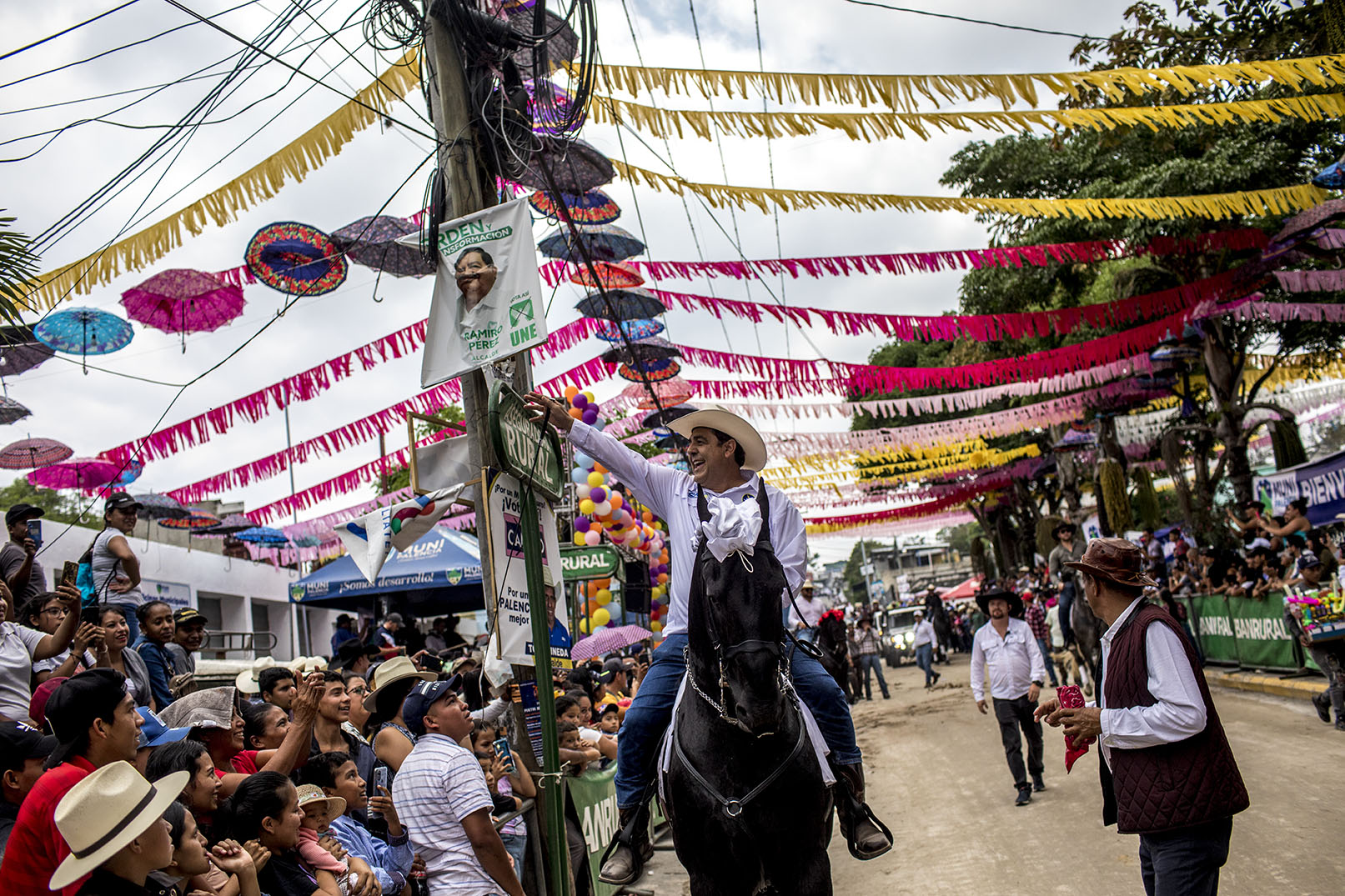 carlos_pineda_desfile_hipico_01