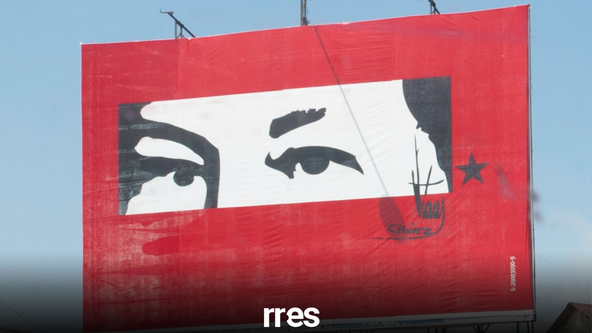 Maduro mira a los ojos de Chávez para conquistar votos