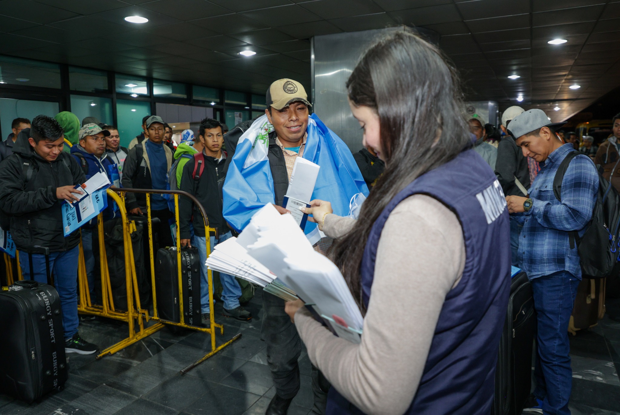 El dilema del Mintrab: ser un ente regulador o una reclutadora estatal de empleados para empresas en el extranjero