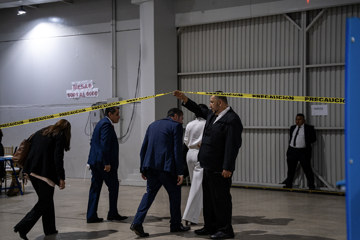 Estuardo Gálvez se alió con su verdugo y tropezó