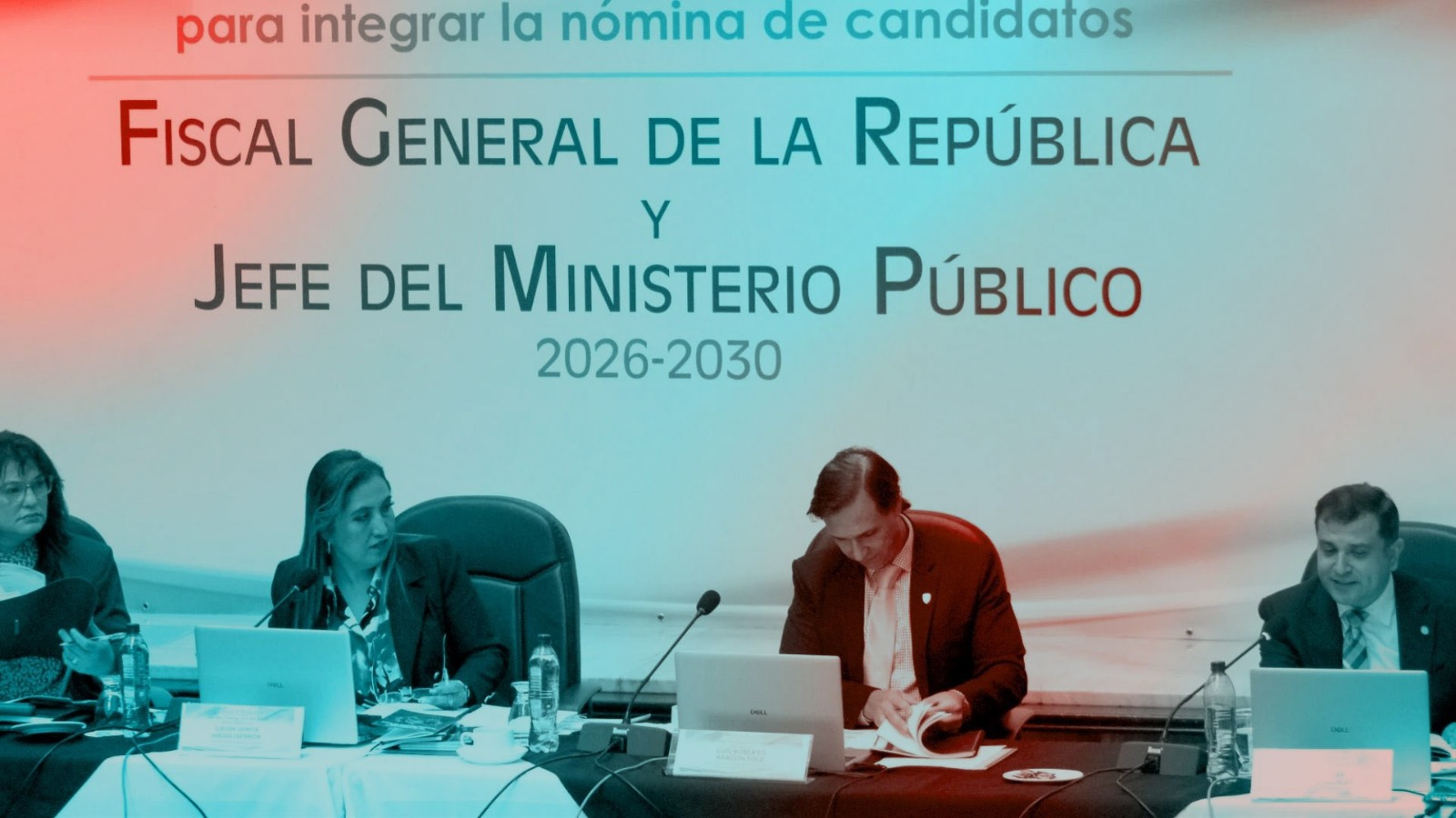 #EnCorto | ¿Vale más la experiencia de un abogado litigante que la de un juez?